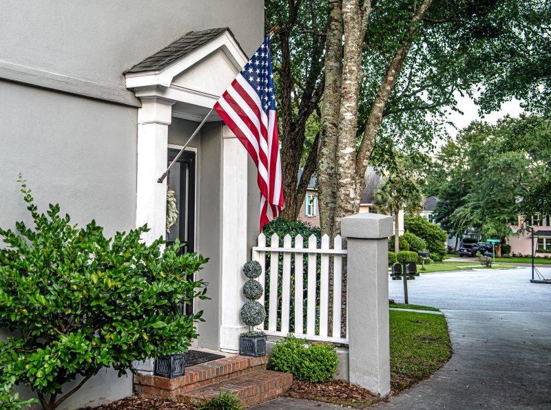 1023 Plantation Court