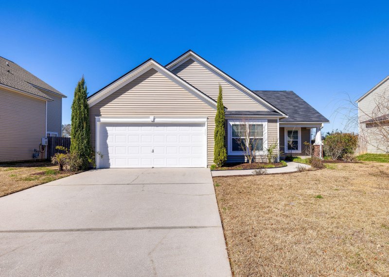 8229 Little Sydneys Way