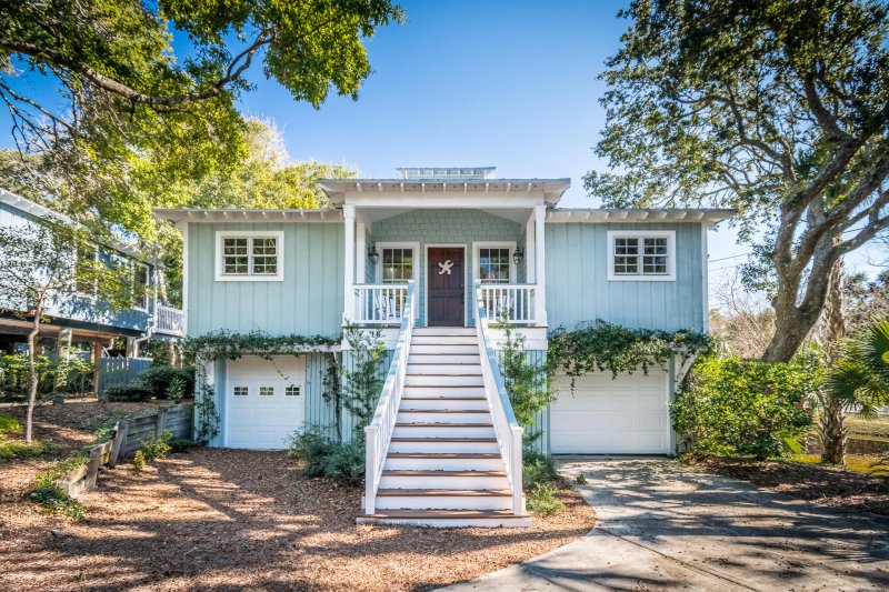 Property image 2 at 16 Sandcrab Court, Isle of Palms, SC 29451