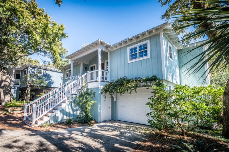 Property image 3 at 16 Sandcrab Court, Isle of Palms, SC 29451