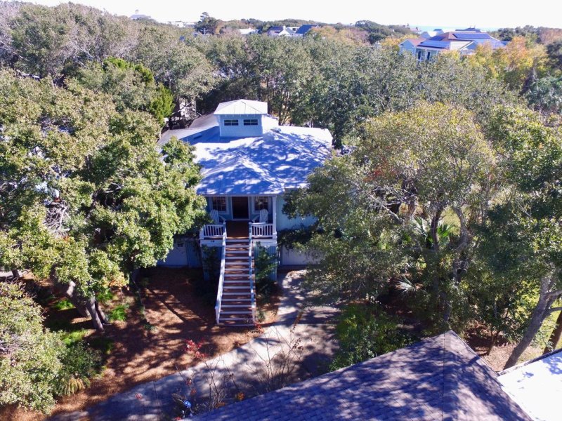 Property image 5 at 16 Sandcrab Court, Isle of Palms, SC 29451