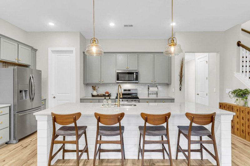 Property image 5 of 3046 Emma Lane in Emma Lane Townes, Mount Pleasant, SC 29466