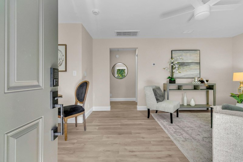 Property image 5 of 635 Sequoia Street in Ardmore, Charleston, SC 29407