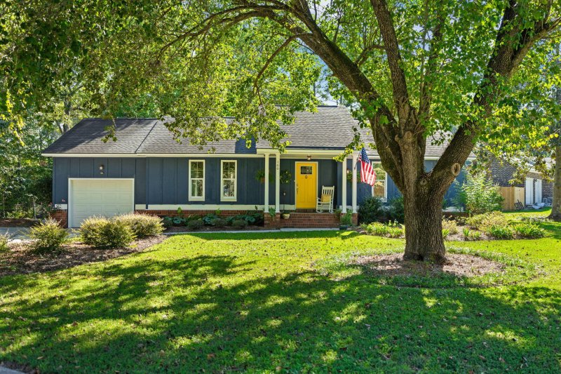 100 Chessington Circle