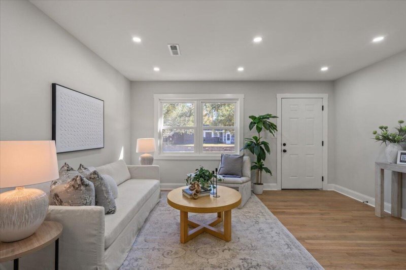 Property image 3 of 21 Pratt Street in None, Charleston, SC 29407