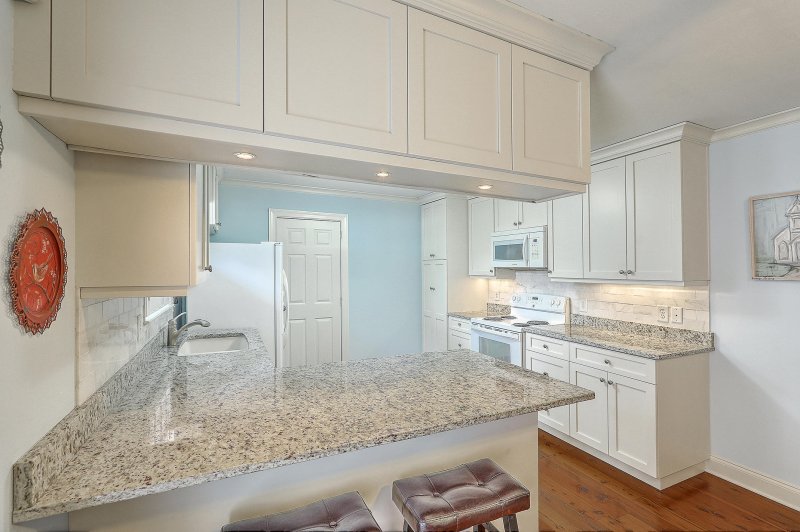 Property image 4 at 2213 Wood Avenue, Charleston, SC 29414