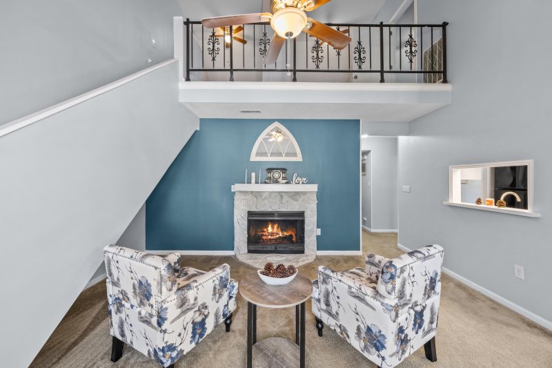 Paradise Lakes, Summerville community