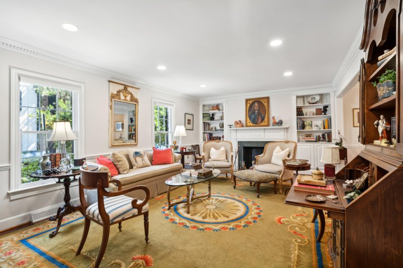 Property image 5 of 39 N Adgers Wharf in South of Broad, Charleston, SC 29401