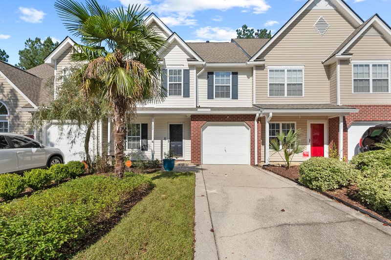 Property image 2 of 122 Greyson Circle in Persimmon Hill, Goose Creek, SC 29445