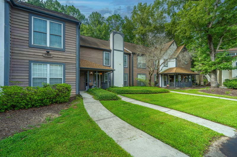 Property image 2 of 7945 Edgebrook Circle Unit G in The Park at Rivers Edge, North Charleston, SC 29418