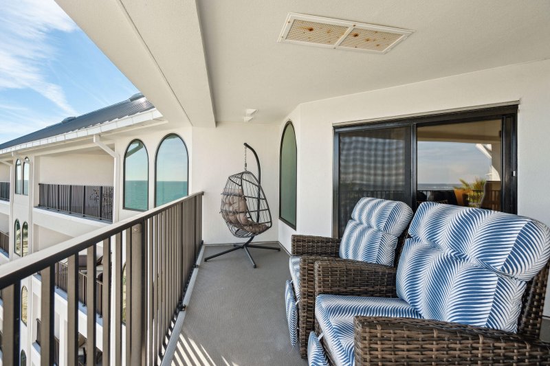 Property image 5 of 9002 Palmetto Boulevard 516 in Seascape Villas, Isle of Palms, SC 29451