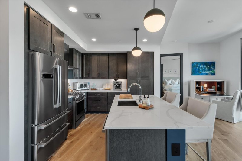 Property image 3 of 5 Gadsdenboro Street 501 in Gadsdenboro, Charleston, SC 29401