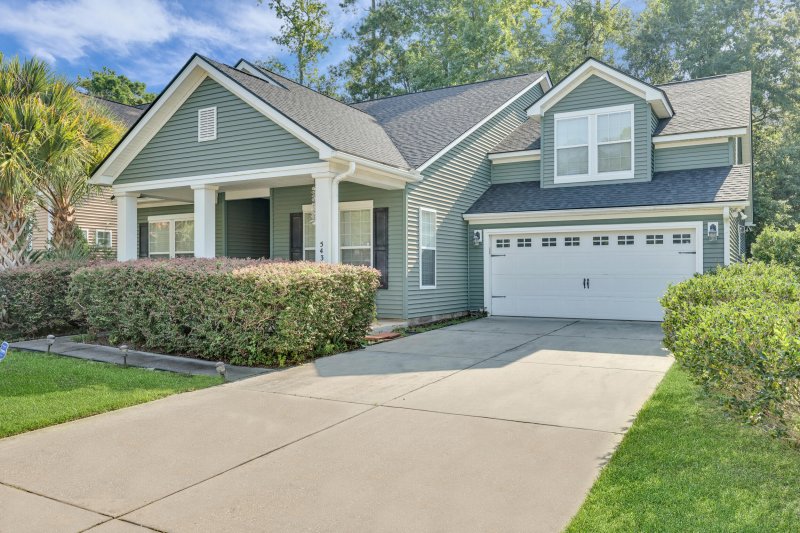 Property image 2 of 5437 River Island Court in Taylor Plantation, North Charleston, SC 29420