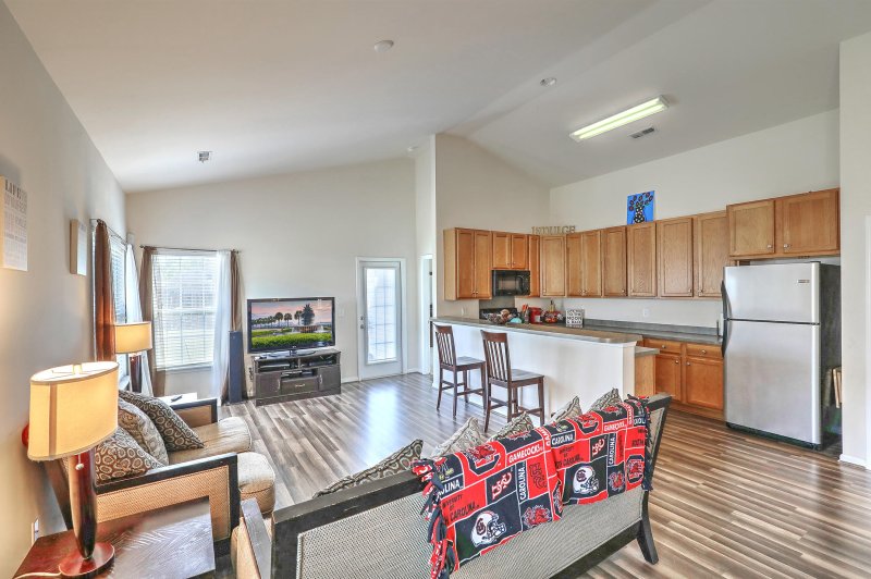 Property image 3 at 142 Pacolet Street, Summerville, SC 29485