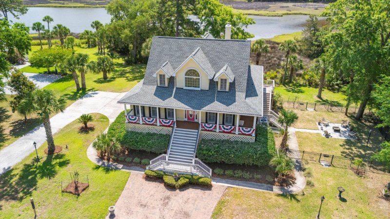 Property image 3 of 8970 Palmetto Road in The Neck, Edisto Island, SC 29438