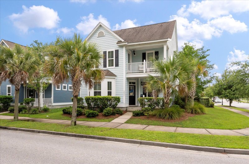 3021 Amberbrook Lane