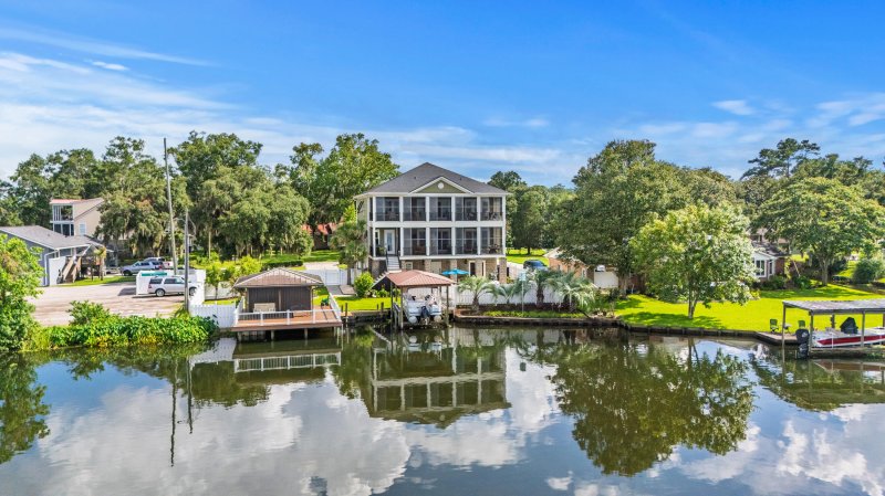 Property image 5 of 1305 Old Rice Mill Road in Pimlico, Moncks Corner, SC 29461