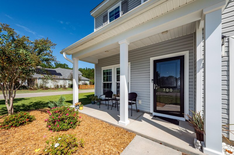 Property image 3 of 300 Trumpet Tree Drive in Liberty Village, Goose Creek, SC 29445