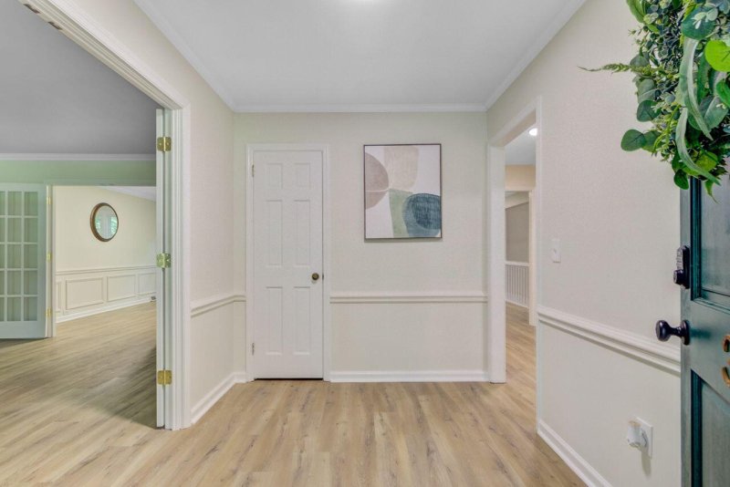 Property image 5 of 303 High Grove Road in Ashborough East, Summerville, SC 29485