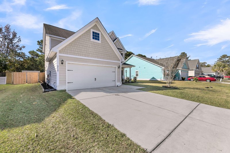 Property image 3 of 8650 Sentry Circle in Indigo Palms, North Charleston, SC 29420