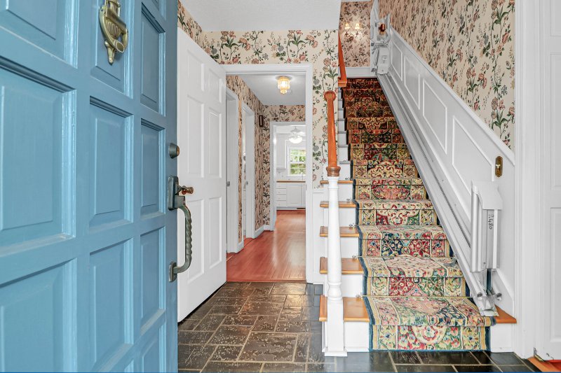 Property image 4 at 10 Old English Drive, Charleston, SC 29407