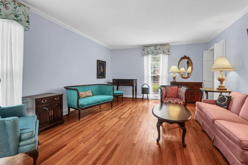 Property image 5 at 10 Old English Drive, Charleston, SC 29407