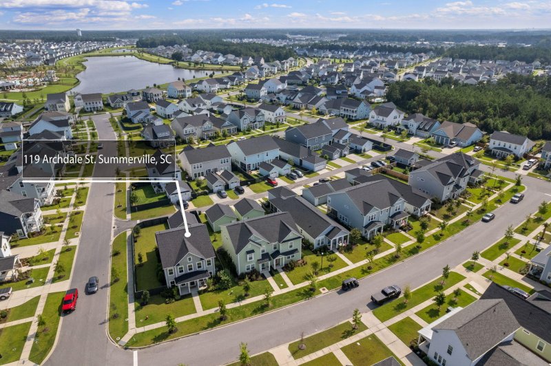 Property image 4 of 119 Archdale Street in Carnes Crossroads, Summerville, SC 29486