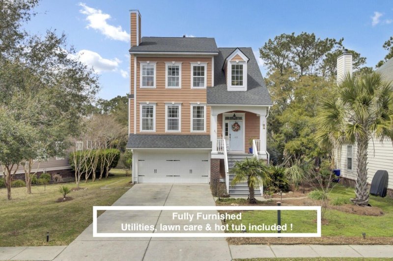 1428 Bloomingdaleq Lane