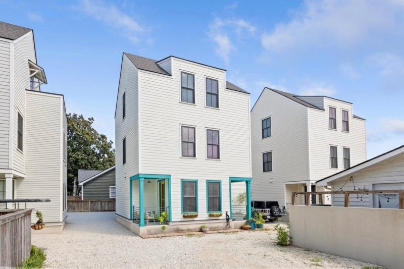 3 1 2 Maranda Holmes B