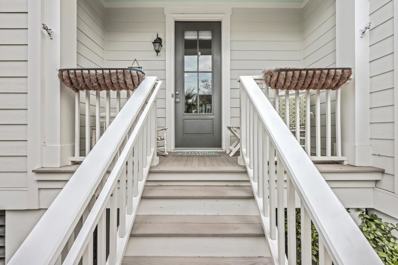 Property image 4 at 1616 Prince Edward Street, Mount Pleasant, SC 29466