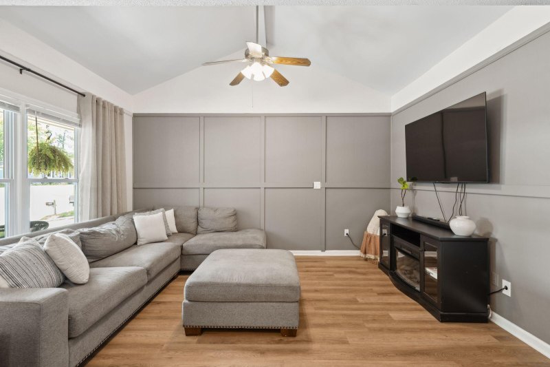 Property image 4 at 210 Crestwood Drive, Summerville, SC 29483