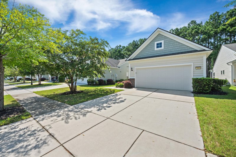 Property image 4 at 523 Eastern Isle Avenue, Summerville, SC 29486