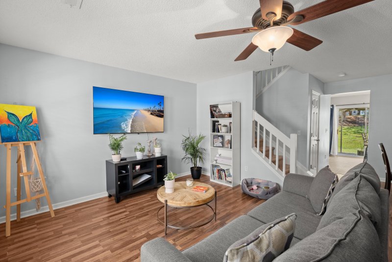 Property image 5 of 135 Brockman Way in Persimmon Hill Townhouses, Goose Creek, SC 29445