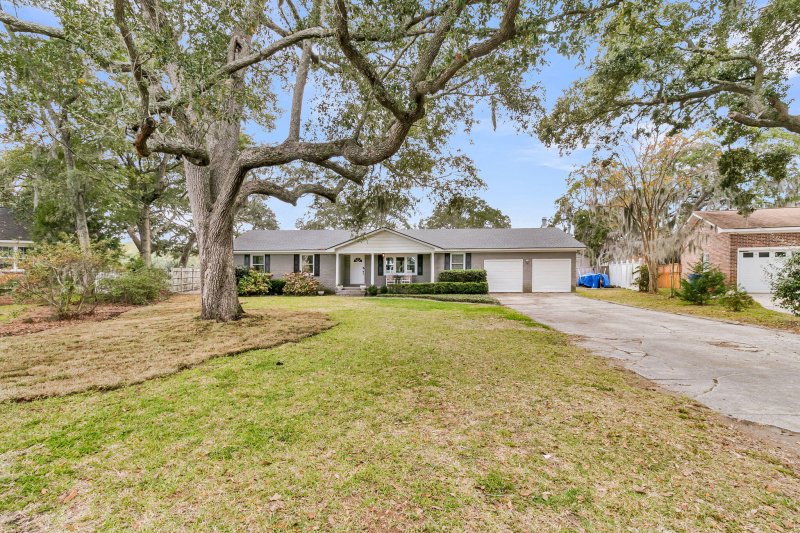 Property image 4 of 922 Preston Road in Fort Johnson Estates, Charleston, SC 29412