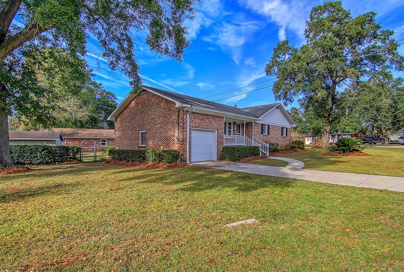 Property image 2 at 4418 Ventura Drive, North Charleston, SC 29405