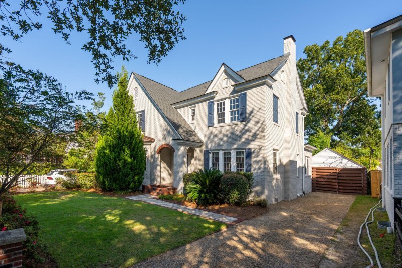 Property image 2 of 320 Grove Street in Wagener Terrace, Charleston, SC 29403