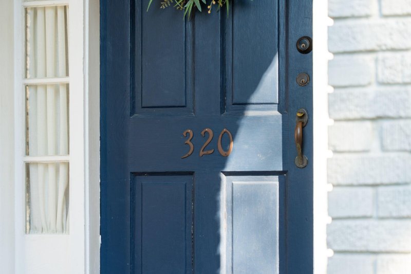Property image 4 of 320 Grove Street in Wagener Terrace, Charleston, SC 29403