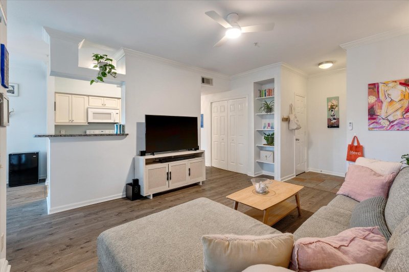 Property image 5 at 700 Daniel Ellis Drive 9104, Charleston, SC 29412