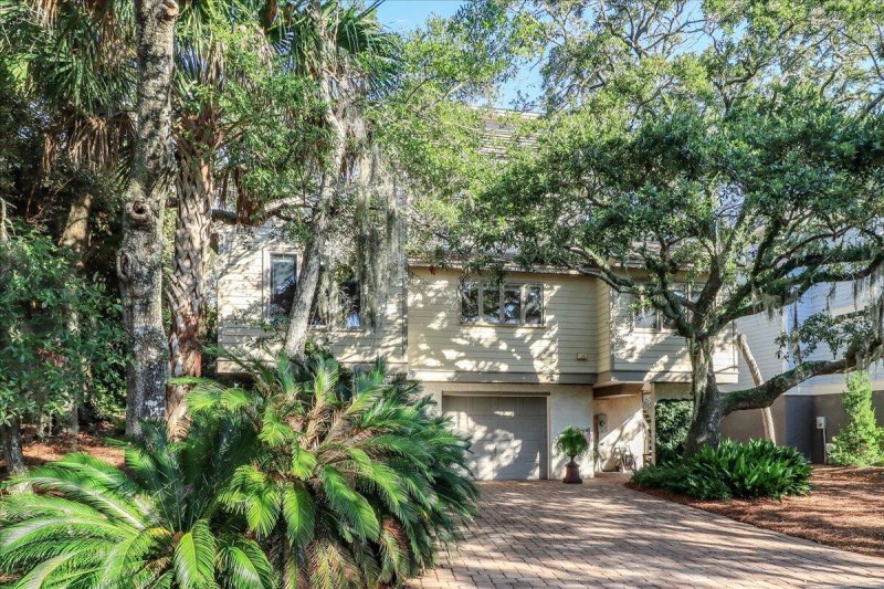 Property image 5 of 12 Marsh Island Lane in Wild Dunes, Isle of Palms, SC 29451