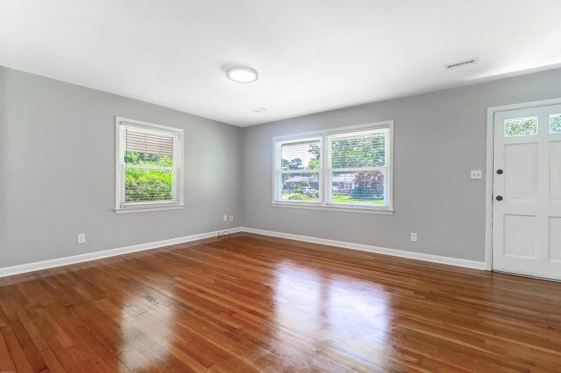 Property image 5 at 1262 Camelot Drive, Charleston, SC 29407