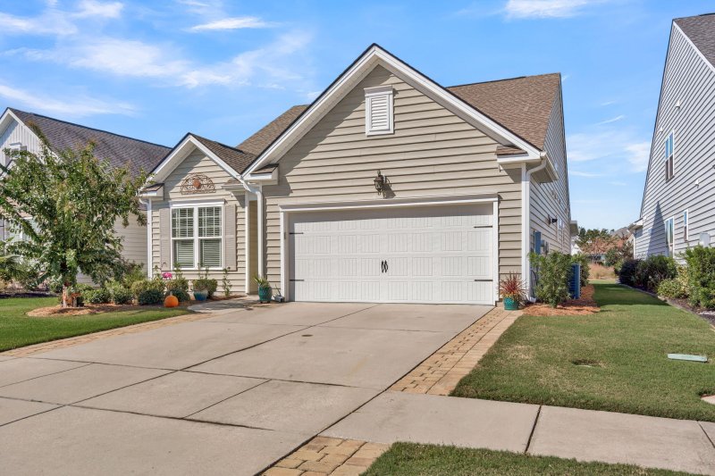 Property image 2 of 307 Fish Creek Court in Cane Bay Plantation, Summerville, SC 29486