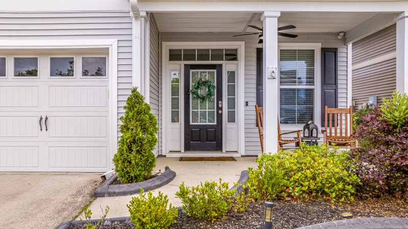 209 Palmetto Walk Drive