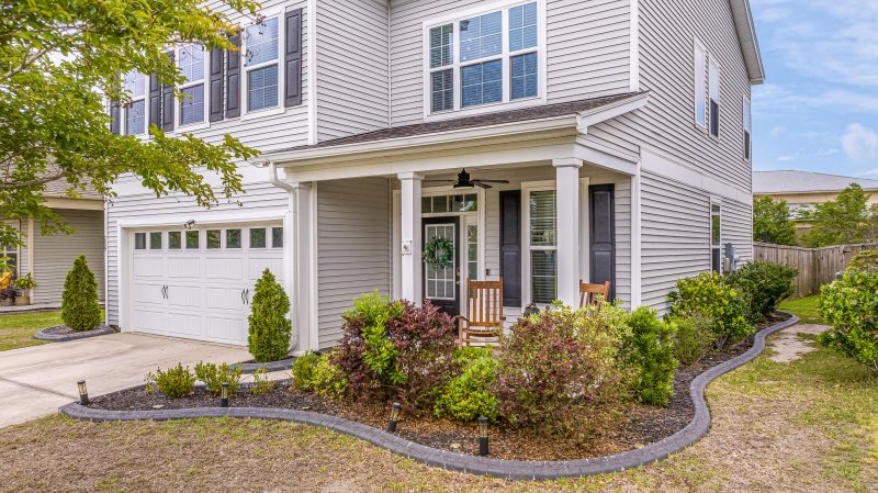 Property image 2 of 209 Palmetto Walk Drive in Cane Bay Plantation, Summerville, SC 29486