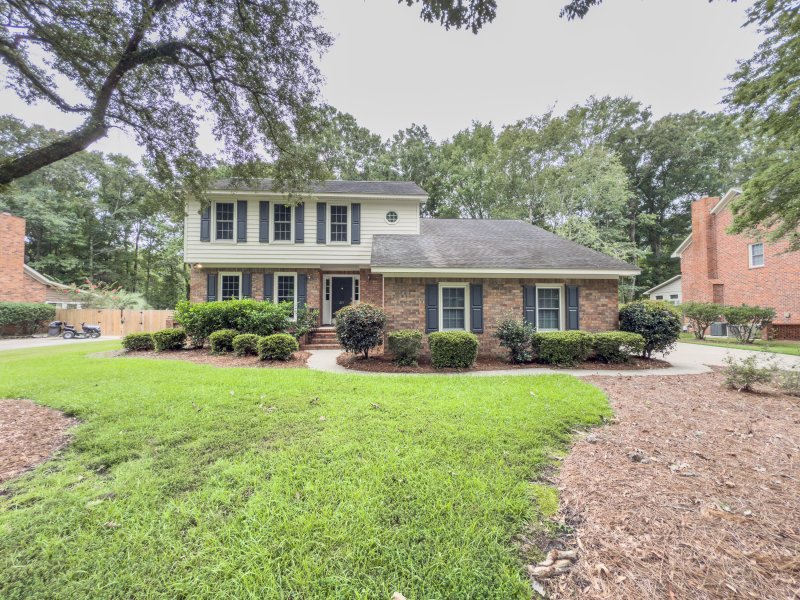 211 Westminster Avenue