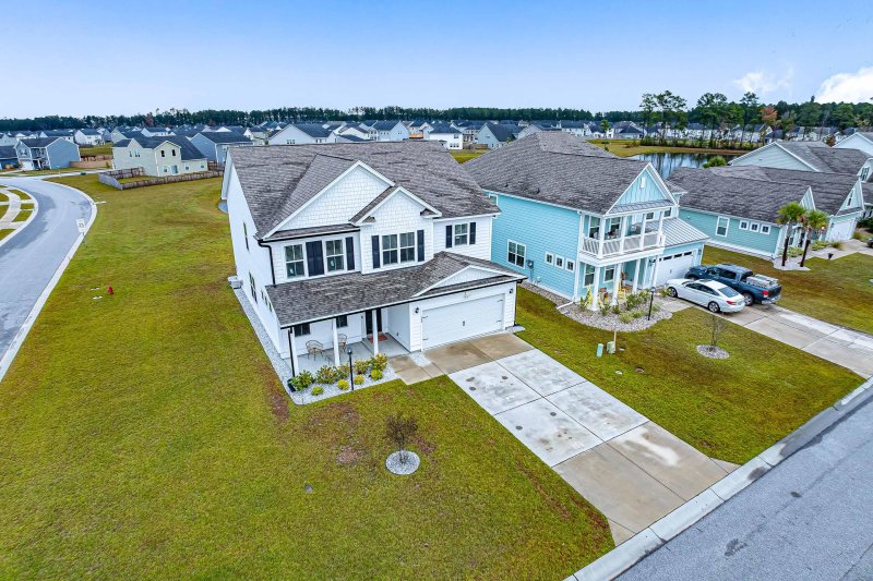 Property image 4 of 142 Riley Farms Court in Cane Bay Plantation, Summerville, SC 29486