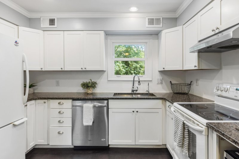 Property image 5 at 840 Burger Street, Charleston, SC 29407