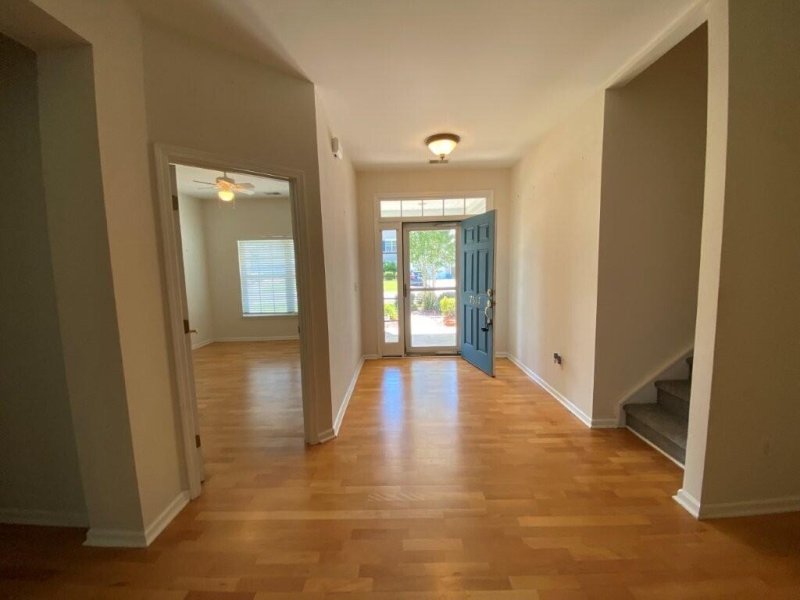 Property image 2 at 7517 Whispering Oak Drive, Hanahan, SC 29410