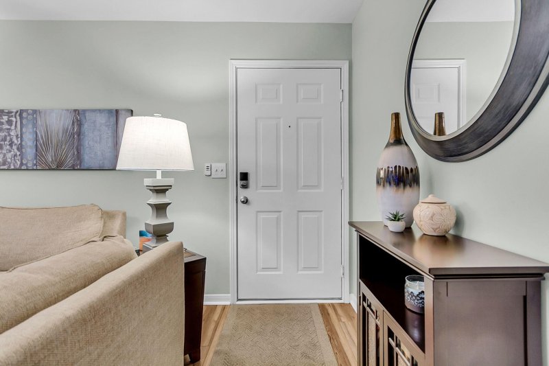 Property image 5 of 2011 N Highway 17 1300c in The Meridian, Mount Pleasant, SC 29466