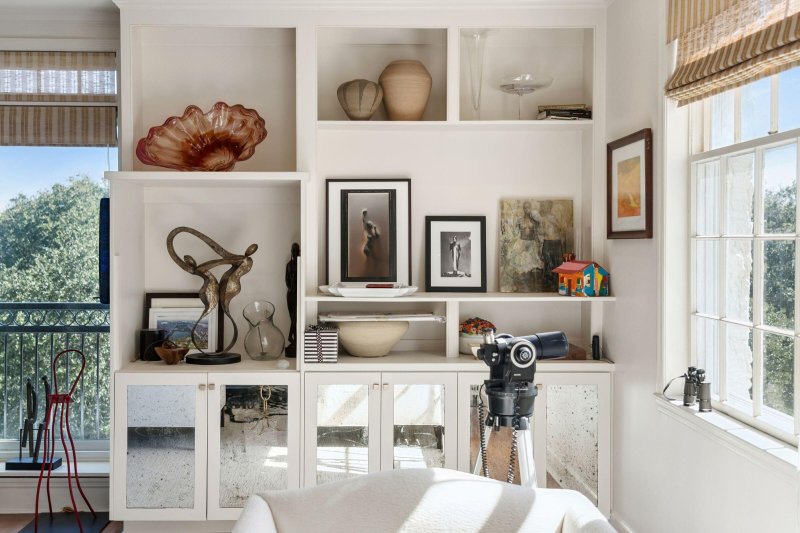 Property image 2 of 1 King Street in South of Broad, Charleston, SC 29401