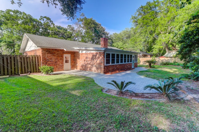 Property image 3 at 649 Harbor View Road, Charleston, SC 29412